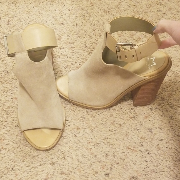 Marc Fisher LTD Vashi Ankle Strap Sandal - Picture 3 of 4